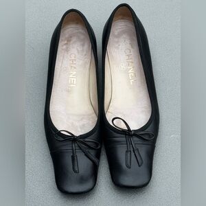 CHANEL AUTHENTIC Black Leather Loafers with Bow SIZE 6.5